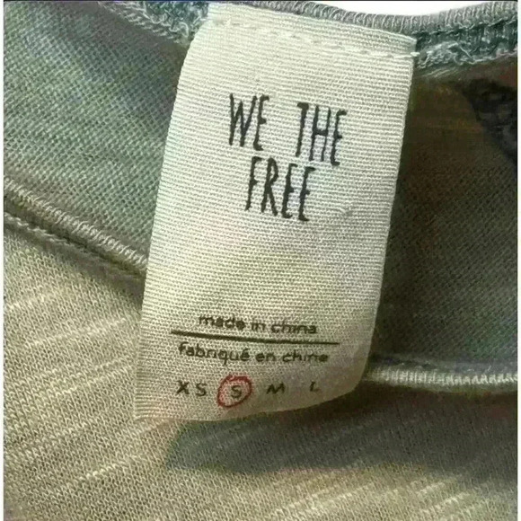 We The Free Women's Cold Shoulder Misty Sage Green Casual Top- Size Small - Picture 4 of 4